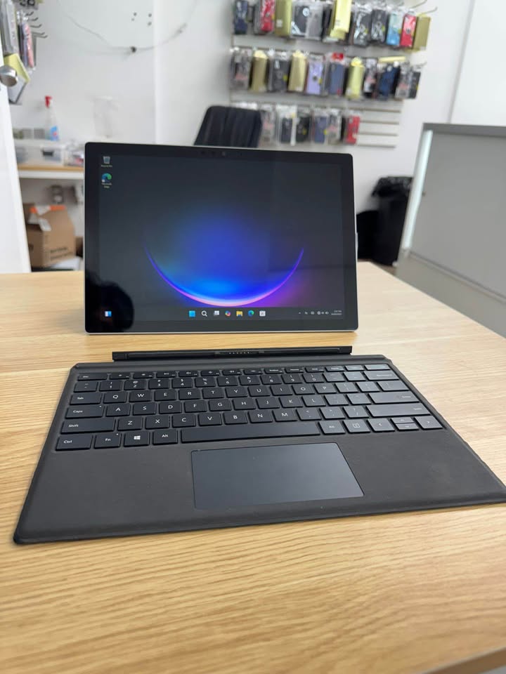 Microsoft Surface Pro 5 | 2 in 1 | with warranty - photo 3