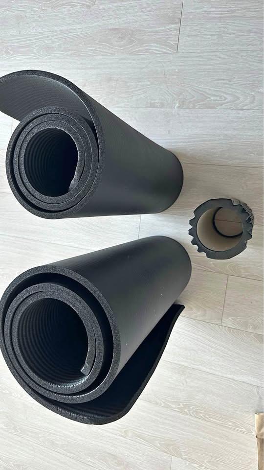 Moving out sale! Yoga mats and massage roller