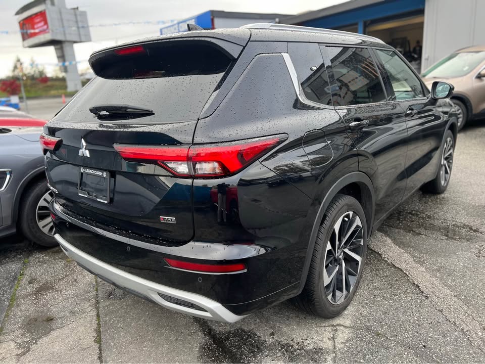 2022 Mitsubishi Outlander GT - photo 4
