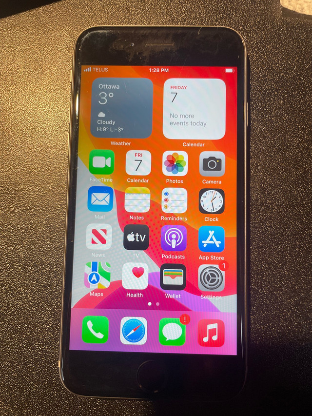 Unlocked iPhone 6S - photo 3
