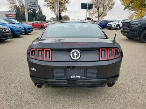 2014 Ford Mustang image indicator(2)