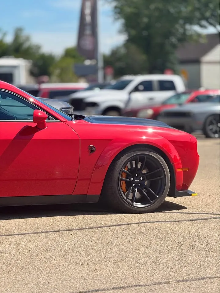 2022 Dodge Challenger SRT Hellcat image indicator(3)