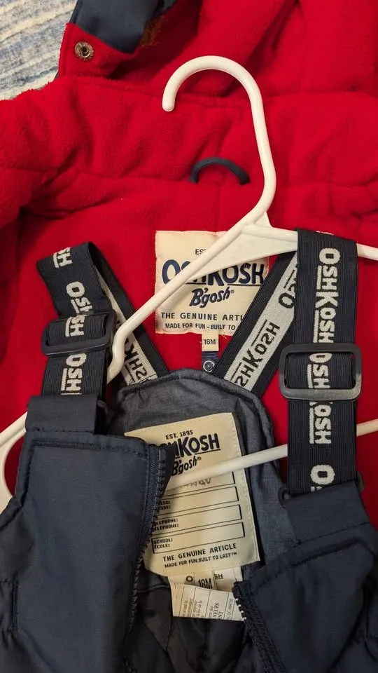 Oshkosh Snowsuit 18M Boys image indicator(2)