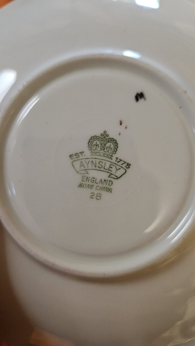 ☕ Aynsley Fine China Set – Red & Gold, 6 Pieces | $80 ☕ - photo 2