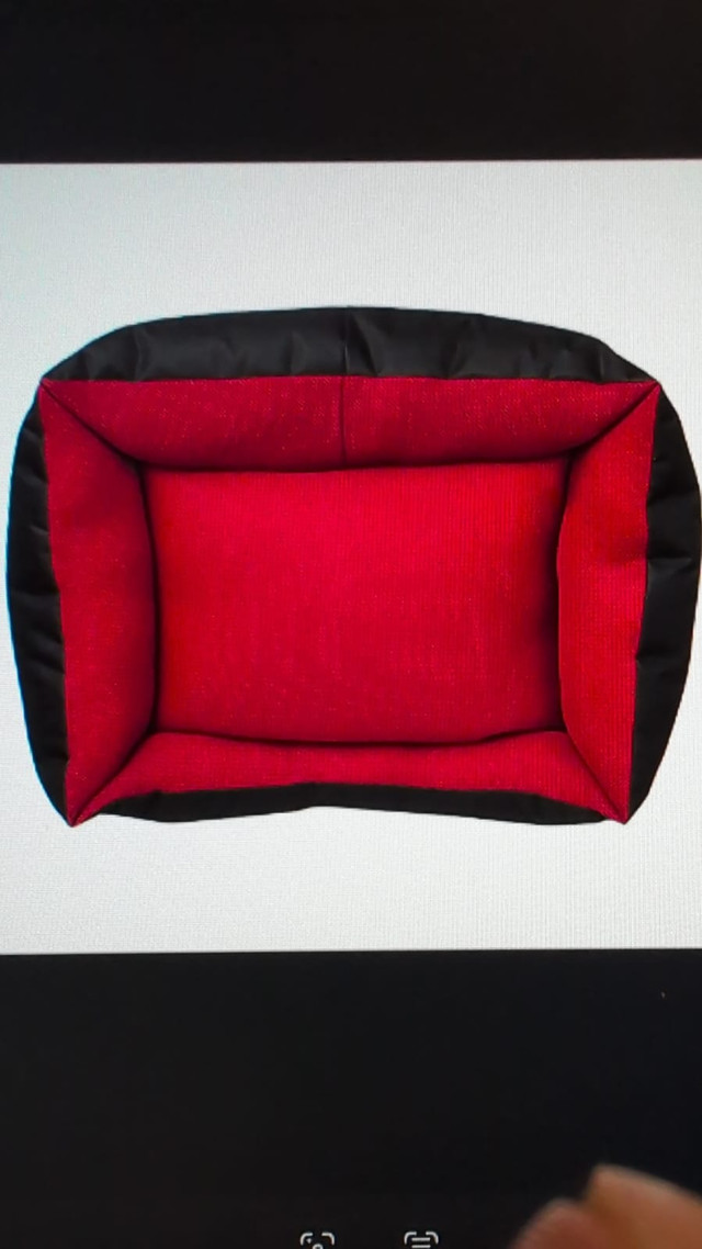 Large Raised-Side Pet Bed – Red/Black | Durable & Washable