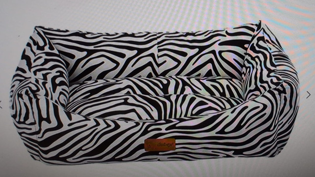 Large Plush Zebra-Pattern Pet Bed – Rectangle | 78x60x22cm
