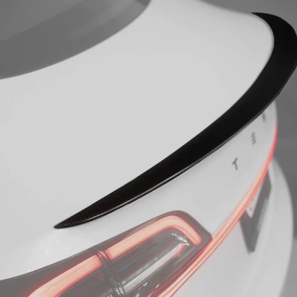 Tesla Model 3 Carbon Fiber Spoiler image indicator(2)