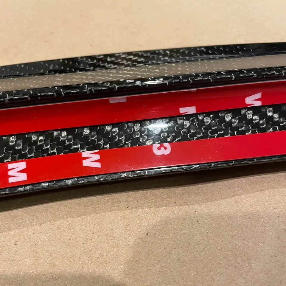 Tesla Model 3 Carbon Fiber Spoiler image indicator(6)
