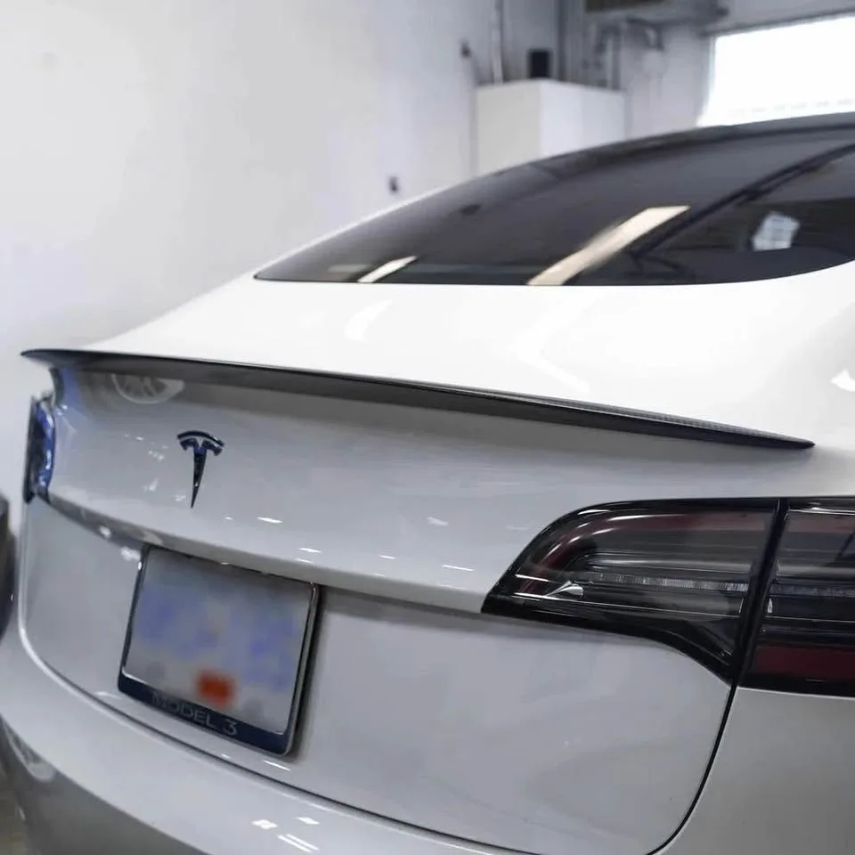 Tesla Model 3 Carbon Fiber Spoiler image indicator(9)