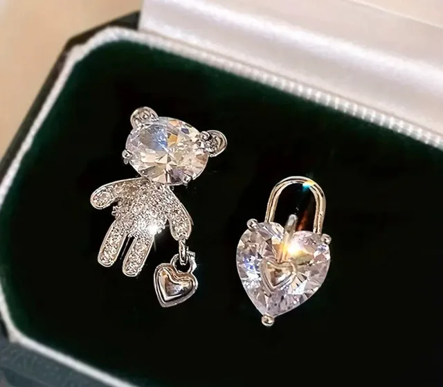 Earrings image indicator(5)