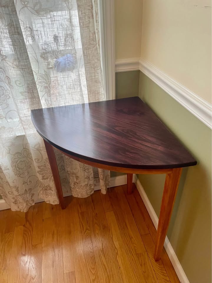 Corner Table - accent table - photo 2