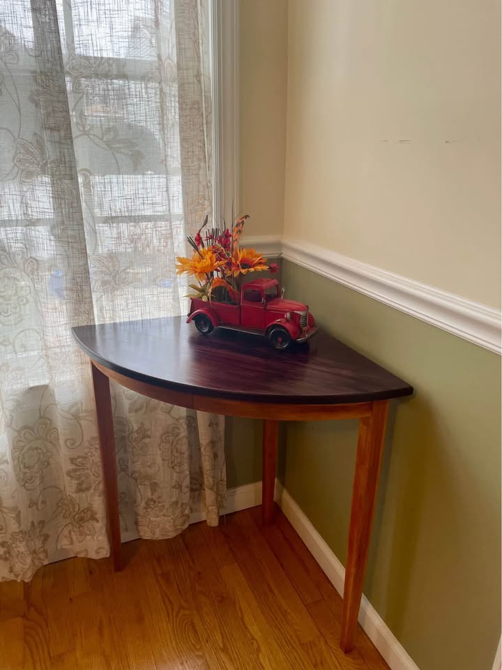 Corner Table - accent table - photo 5