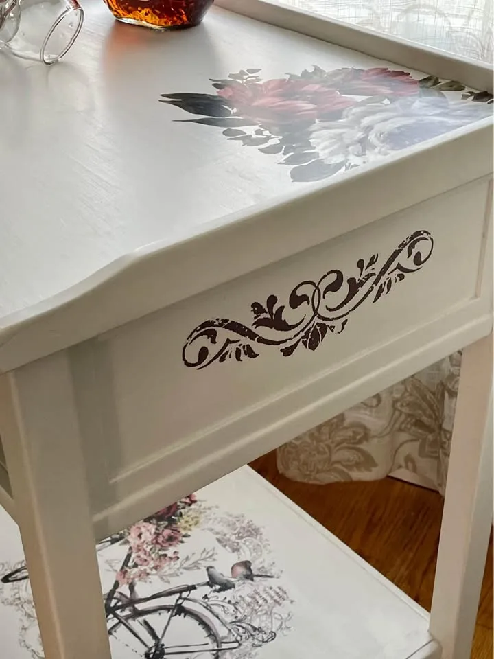 Night stand - end table - small desk or 🥕 accent table image indicator(3)