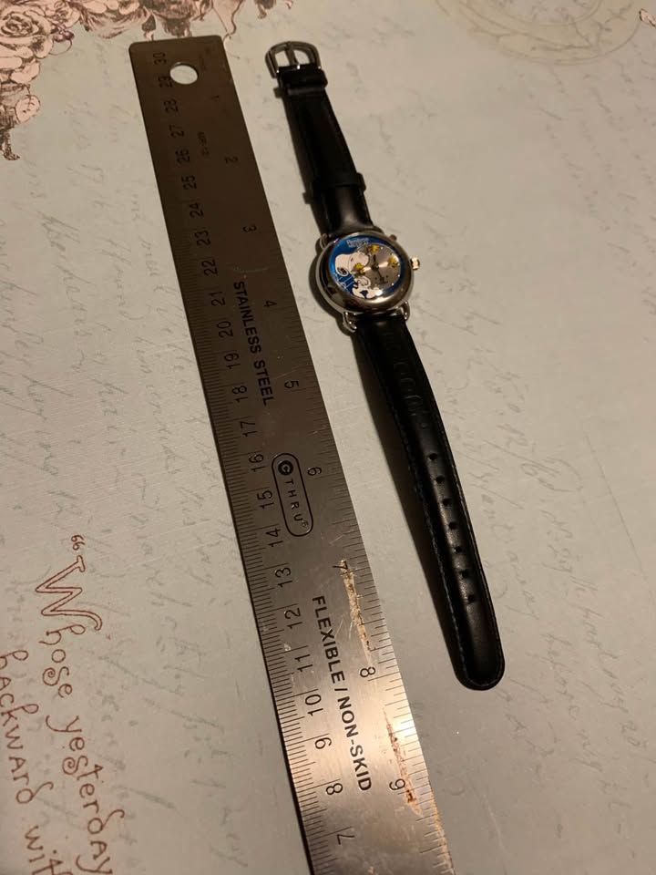 Snoopy Collectable Vintage Watch - photo 2