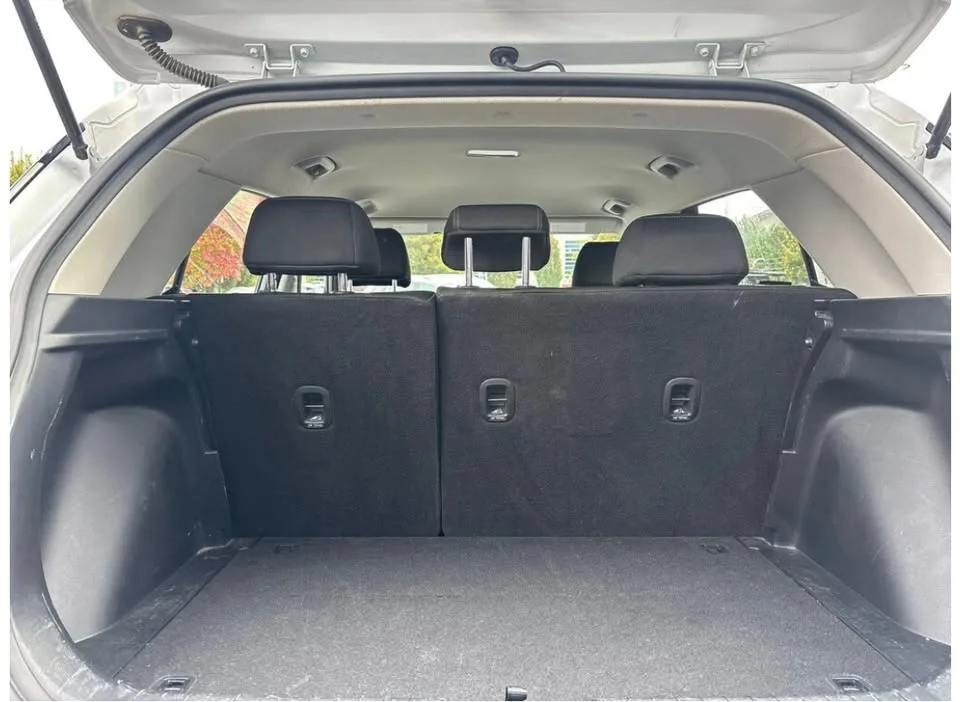 2020 Hyundai Venue Preferred | NO ACCIDENTS image indicator(3)