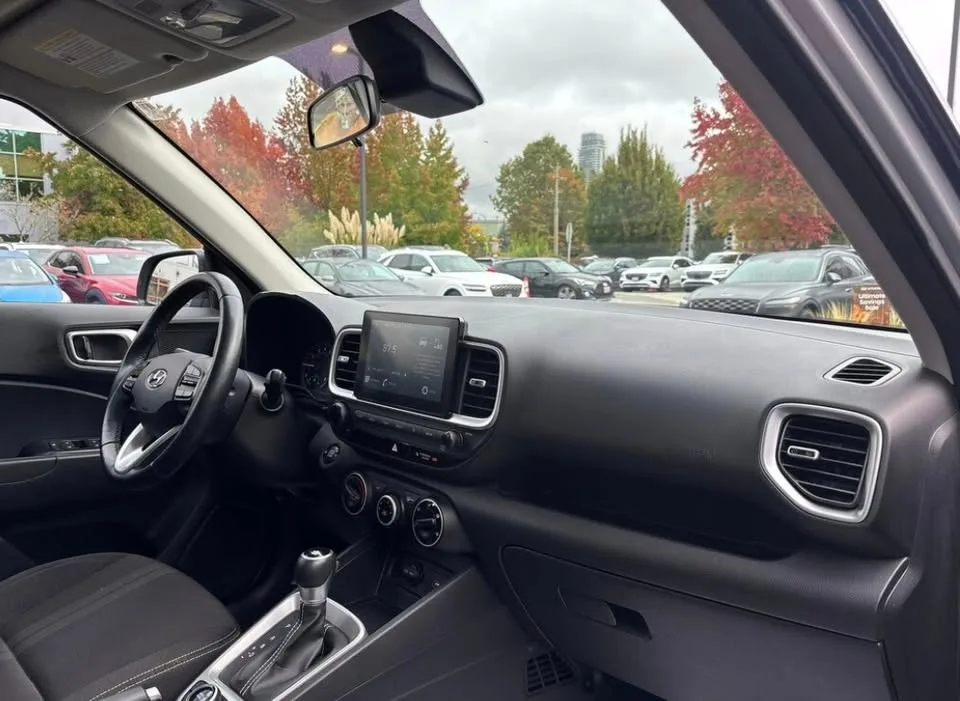 2020 Hyundai Venue Preferred | NO ACCIDENTS image indicator(4)