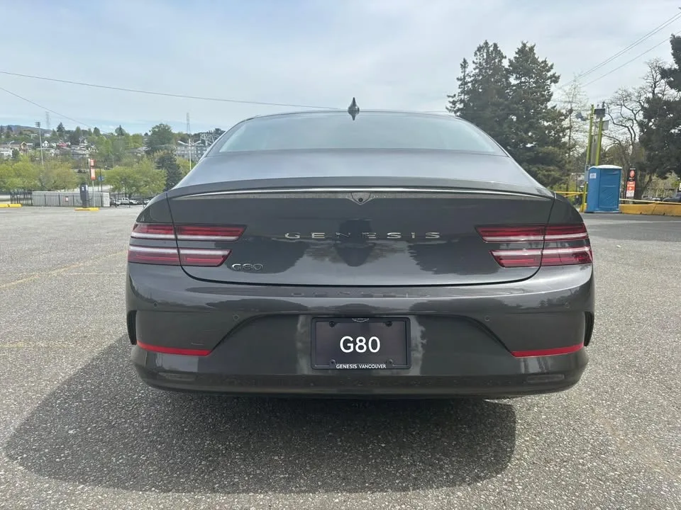 2023 Genesis Electrified G80 Prestige AWD image indicator(4)