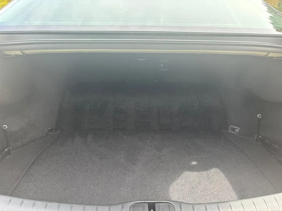 2023 Genesis Electrified G80 Prestige AWD image indicator(10)