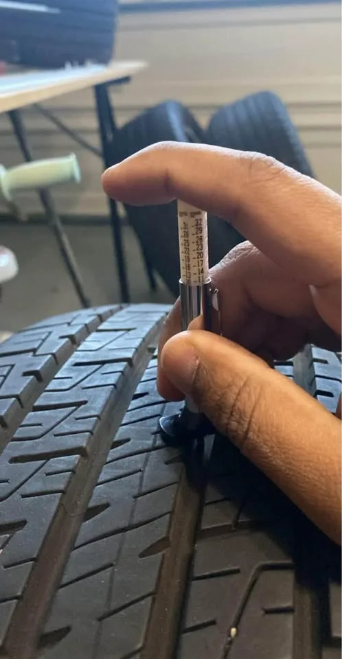 2 Tires - 225/55R19 All Seasons - Mixed image indicator(2)