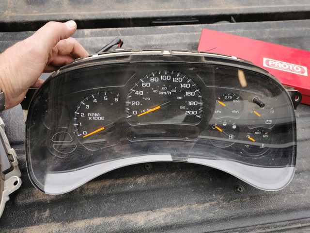 GMC 1500 Pickup Gage Cluster Tach 2004-2009