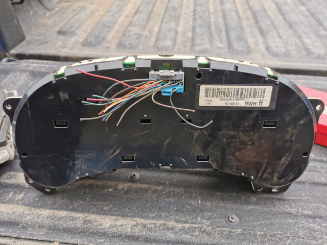 GMC 1500 Pickup Gage Cluster Tach 2004-2009 - photo 2