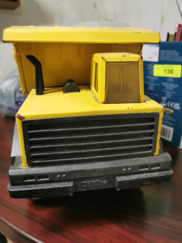 METAL TONKA DUMP TRUCK image indicator(5)