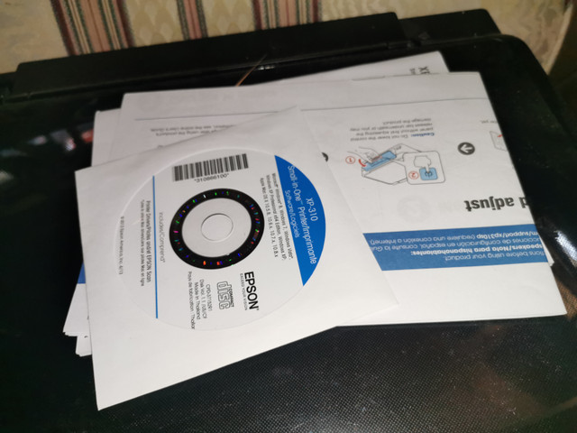 Epson XP310 Printer and Scanner with cd install disk - photo 2