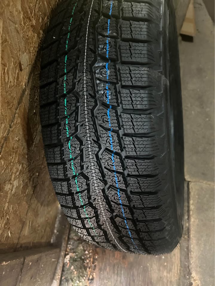 Brand New Tire Toyo 205/65/R16 Observe GSI-6 - photo 2