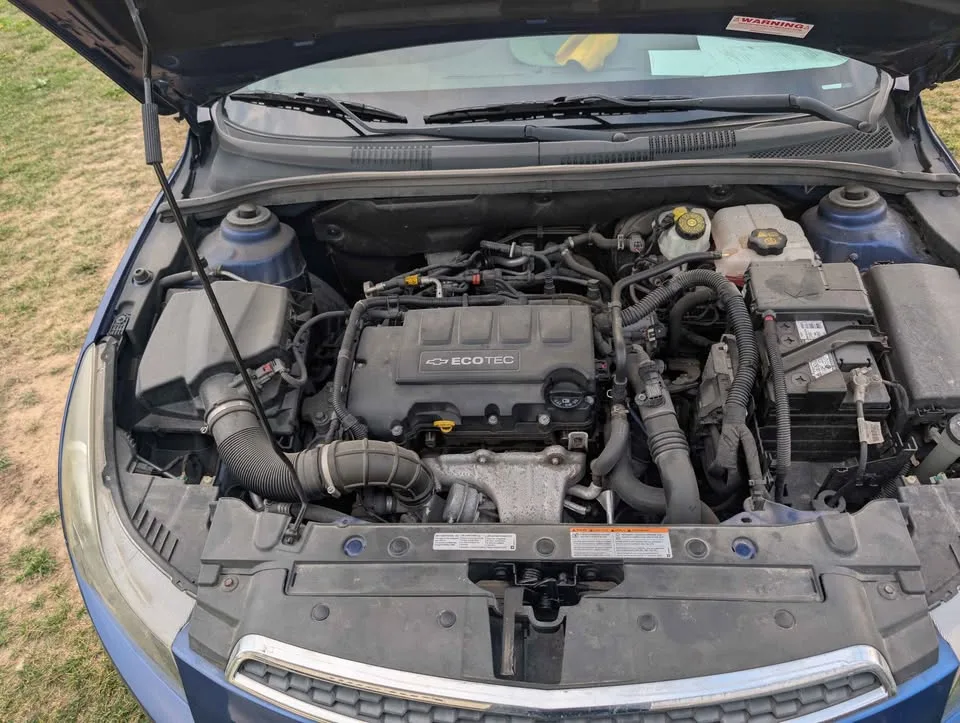 2013 Chevrolet Cruze image indicator(5)