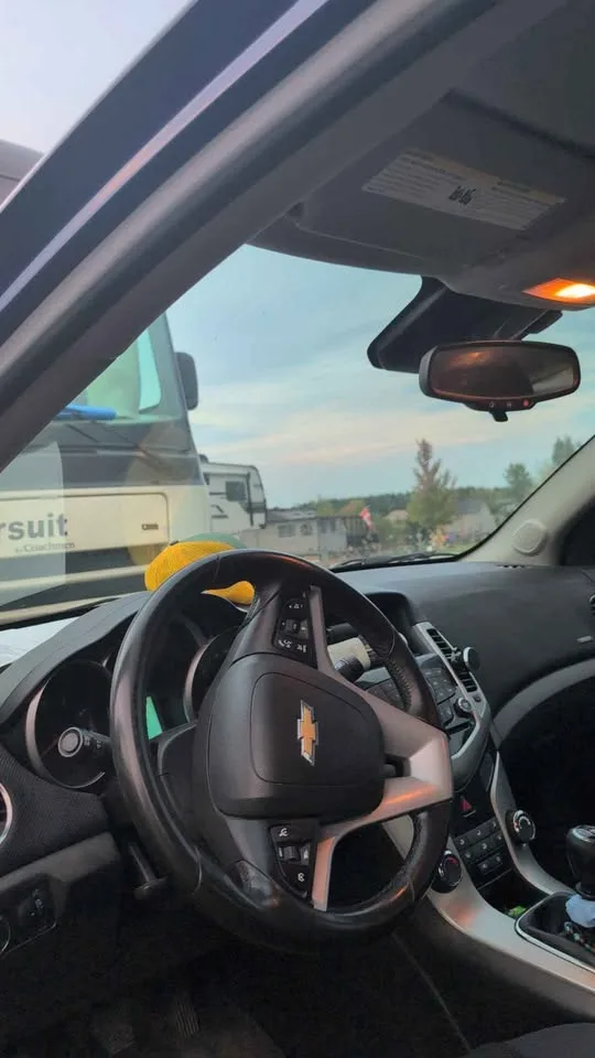 2013 Chevrolet Cruze image indicator(7)