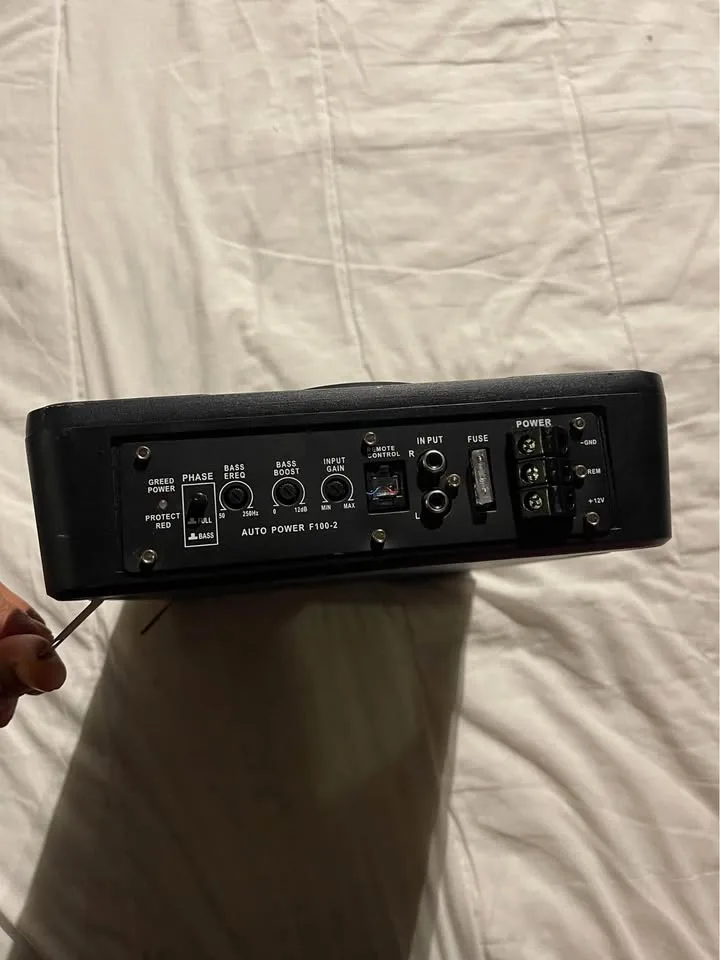 Amplifier and subwoofer 2in 1 image indicator(4)