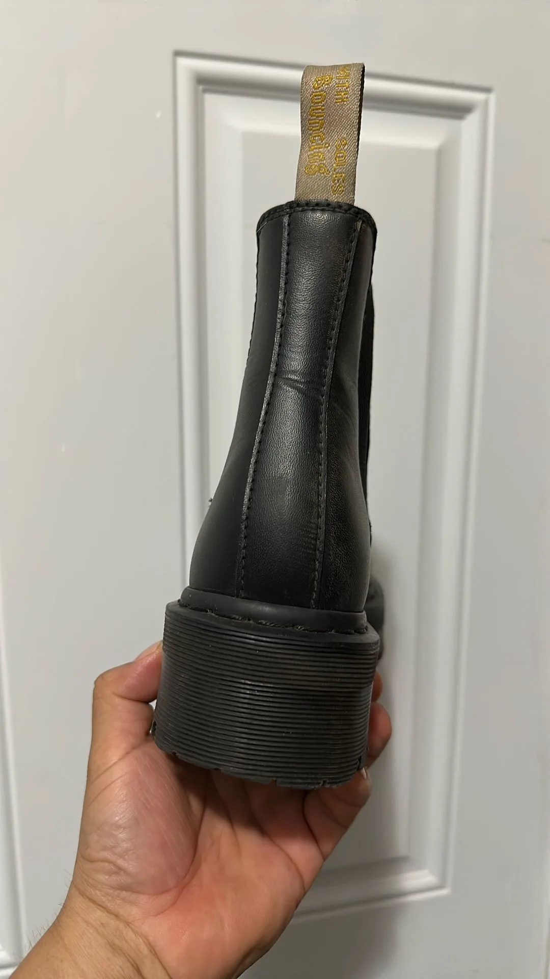 Dr Martens Boots image indicator(2)