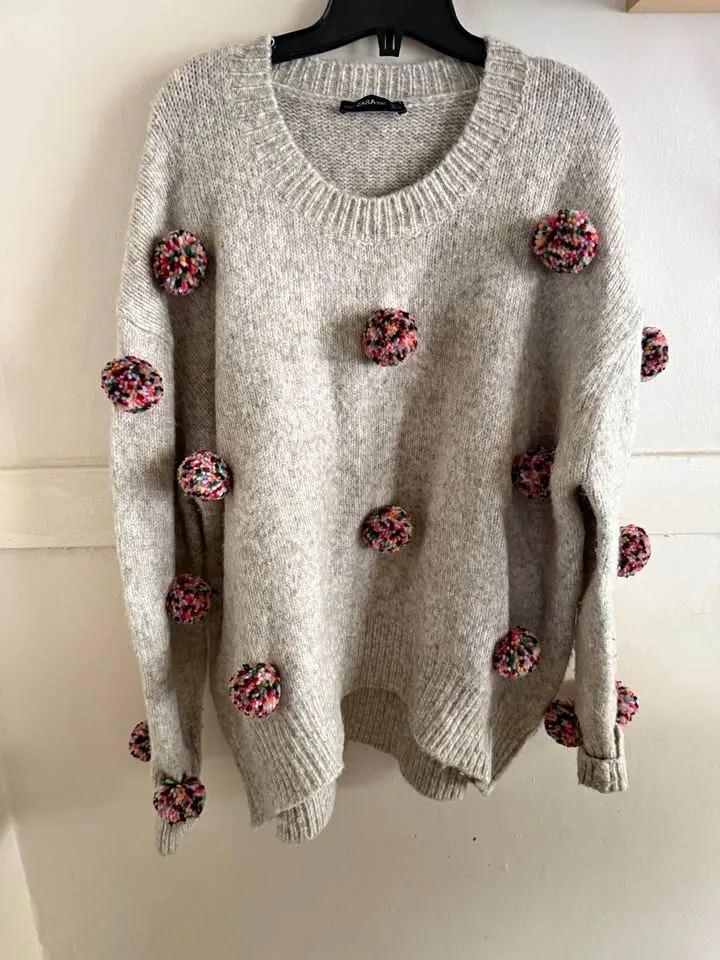 Pompom knitwear