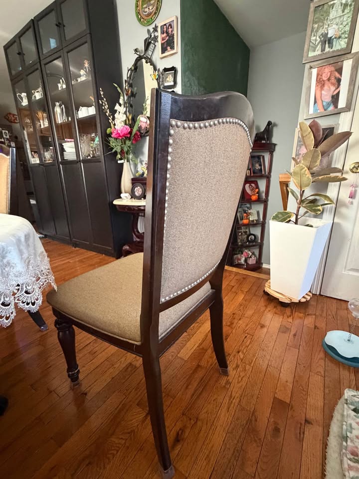 Dining table - photo 3