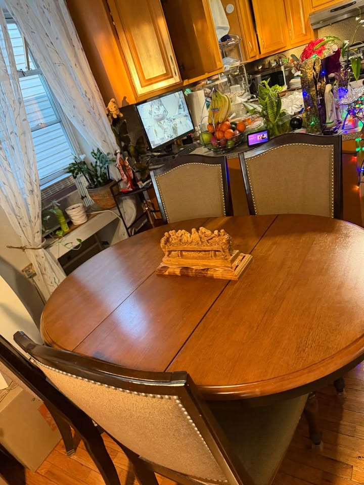 Dining table - photo 5