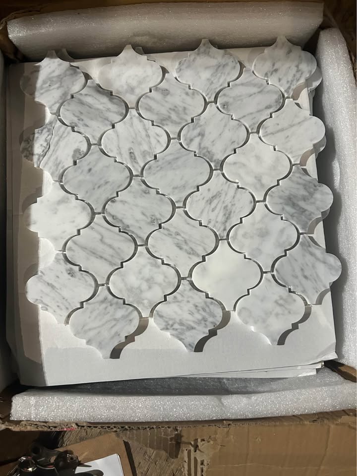 12” x 12” Carrara White Lantern Mosaic Marble Tile Sheets (Set o - photo 2