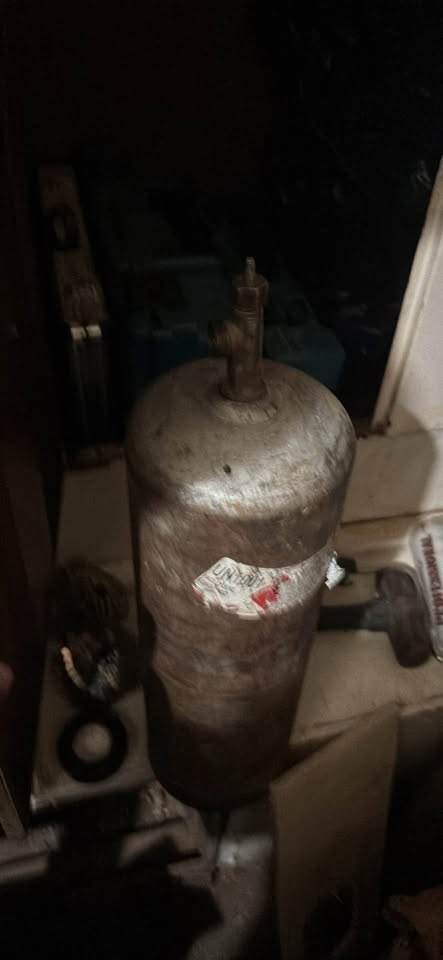 Acetylene tank - photo 2