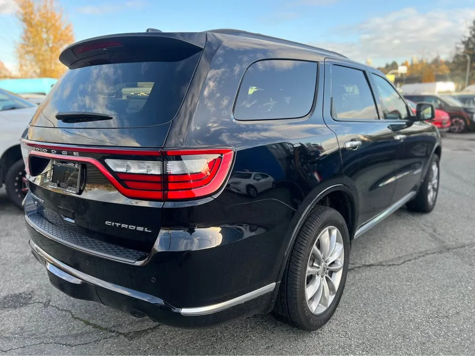 2022 Dodge Durango Citadel AWD image indicator(4)
