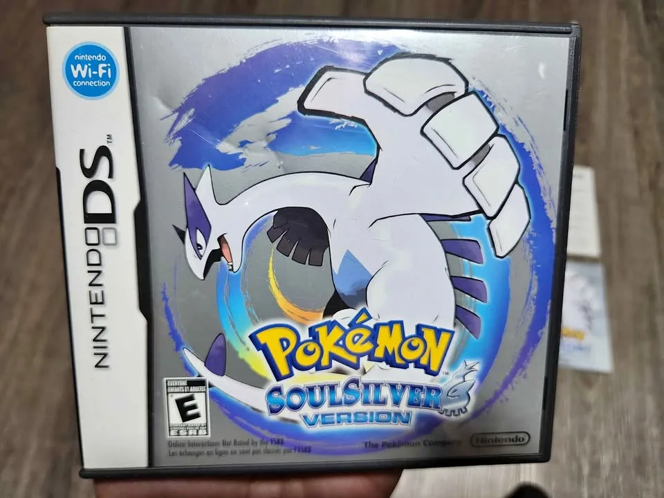 Pokémon SoulSilver (Nintendo DS) – Complete in Box thumbnail