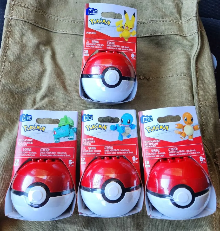 Sealed Mega Pokémon Building Sets - Poké Ball image indicator(3)