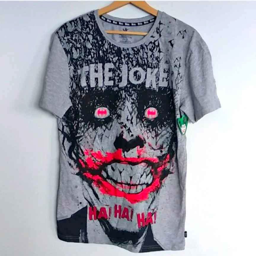 NEW The Joker T-shirt S