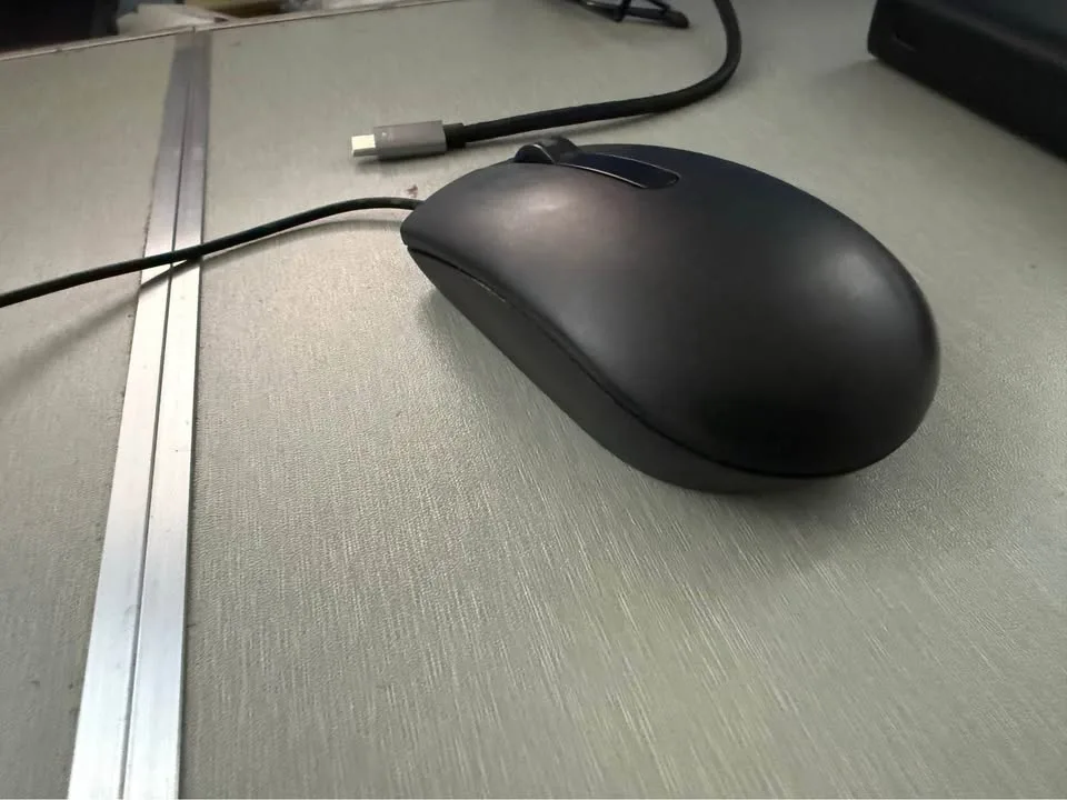 Dell Desktop Computer Set – Complete Package 💻🖱️ image indicator(2)