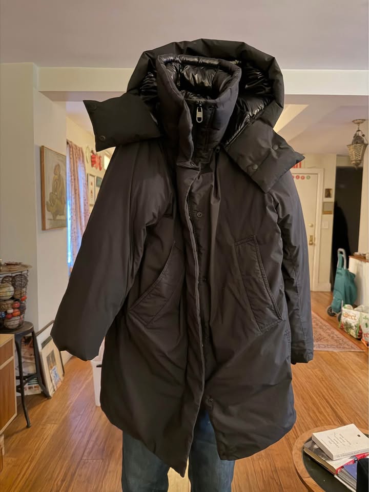 Uniqlo Black Oversize Puffer Coat knee length Parka - photo 2