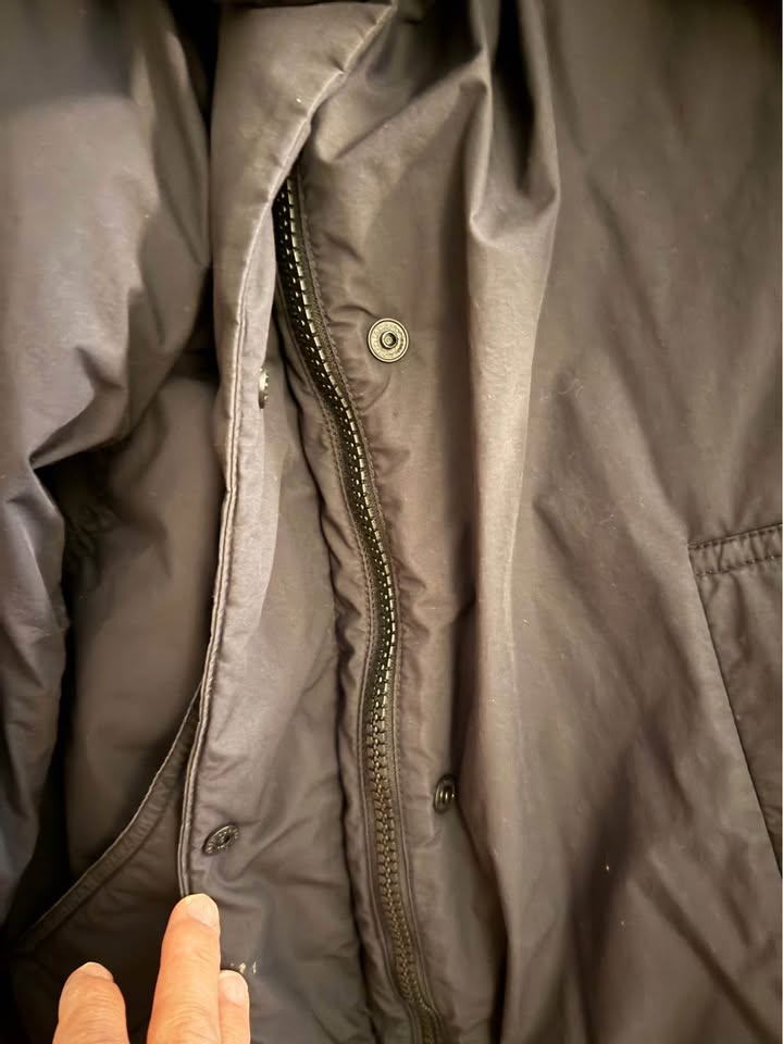 Uniqlo Black Oversize Puffer Coat knee length Parka - photo 5