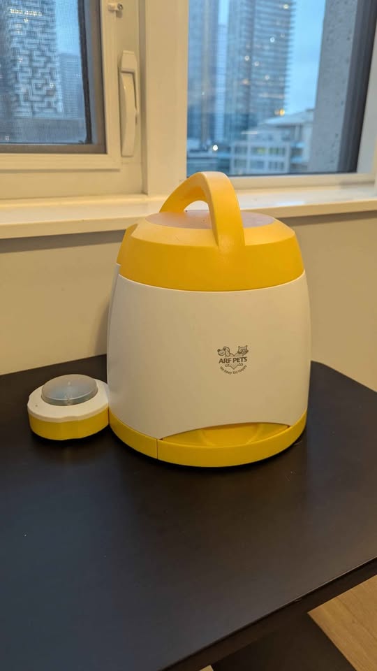 Pet Treat Dispenser - photo 3
