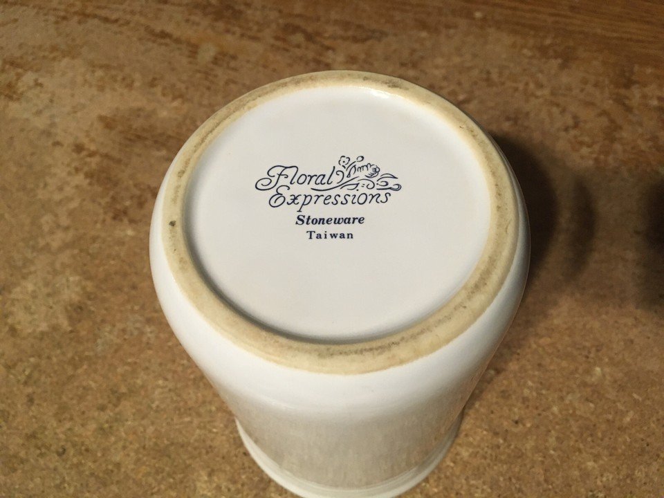 FLORAL EXPRESSIONS SPRAY STONEWARE 6" UTENSIL HOLDER VASE TAIWAN - photo 5