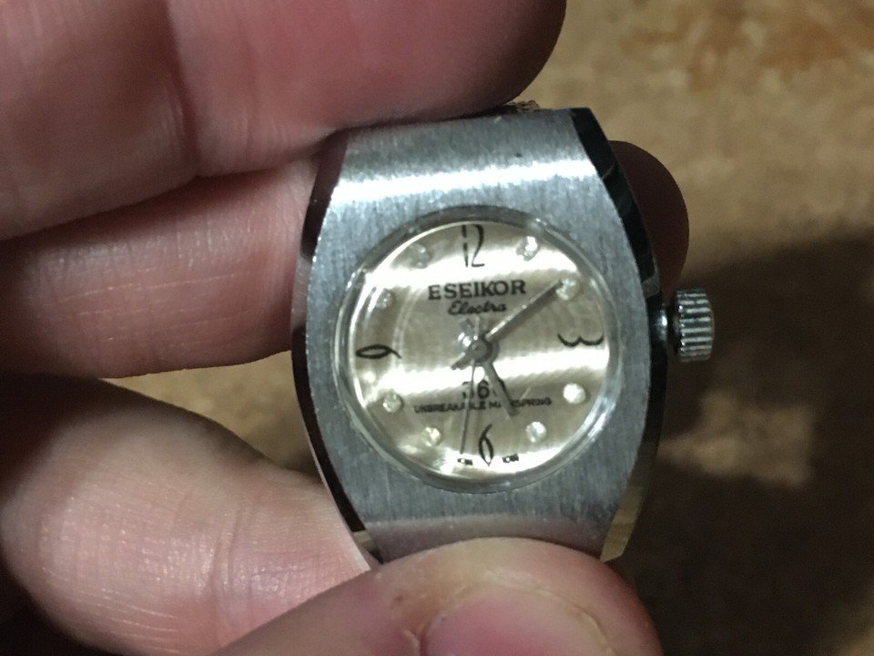 VINTAGE BRODEX ELECTRA 360 SILVER MESH BAND WOMEN'S WATCH - photo 3