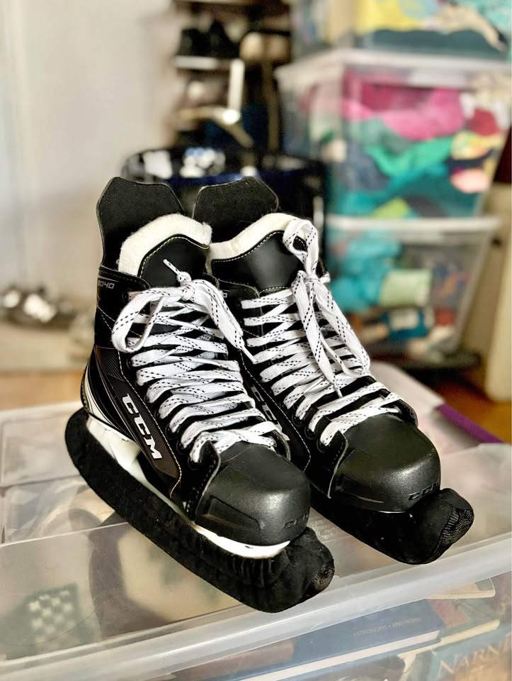 CCM Hockey Skates - Size 6