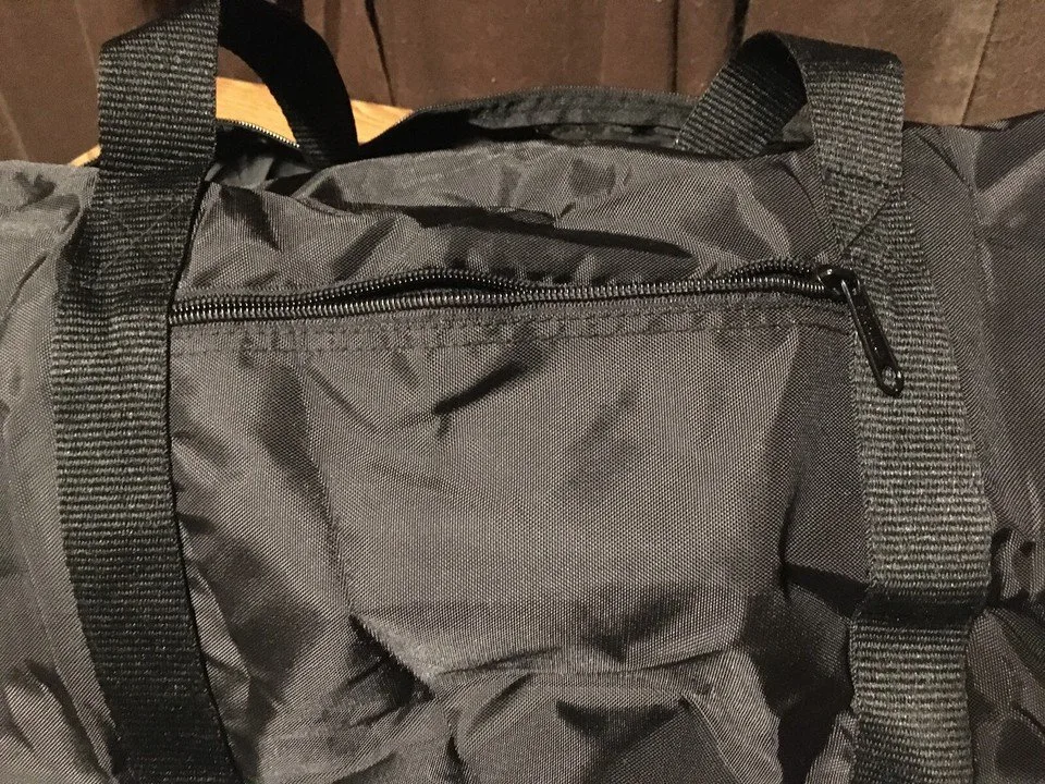 VINTAGE CANON CAMERA NFL ADVERTISING COLLAPSIBLE DUFFEL BAG 18 X image indicator(7)