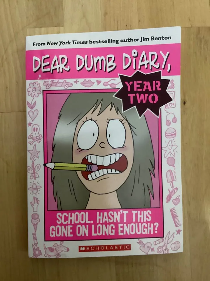 Dear Dumb Diary image indicator(5)